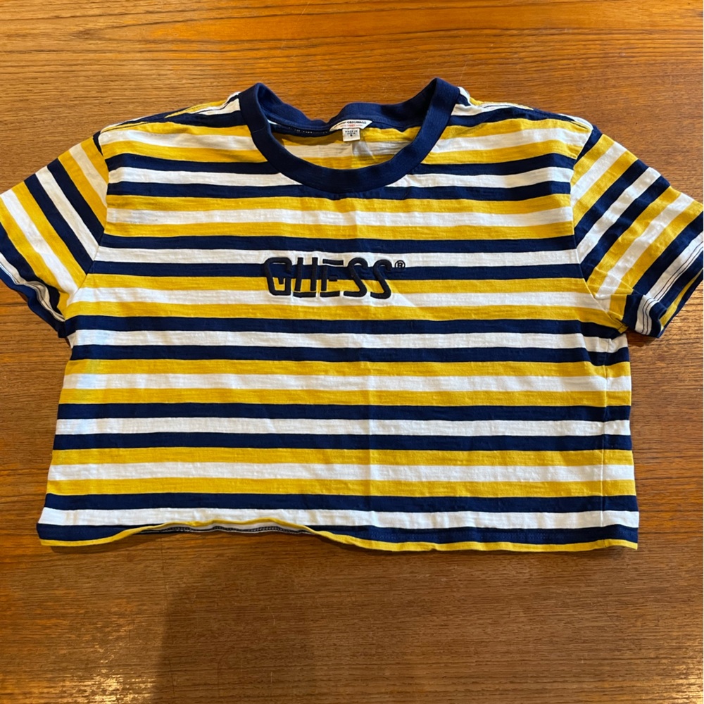 Guess crop top t-shirt